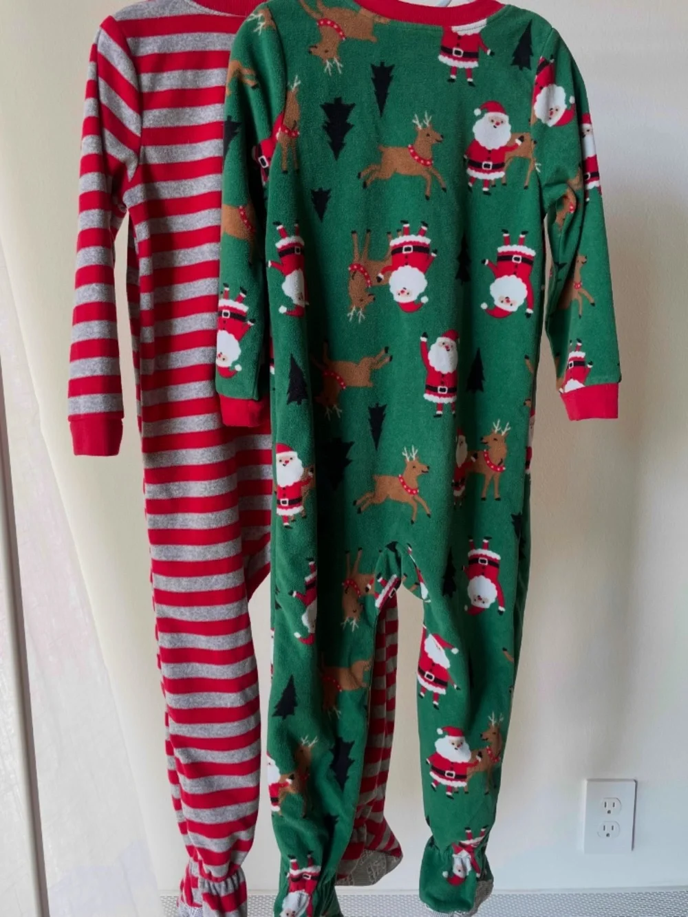 Boys Christmas Footed Pajamas Bundle Size 4 Carter’s 3-Pack